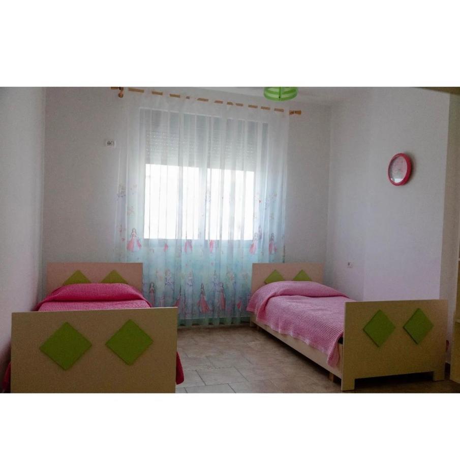 Appartamento Agaraj Apartament Orikum Esterno foto
